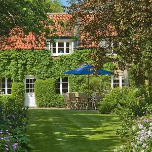 https://hungate-garden-cottage.yorkshirehotels.net